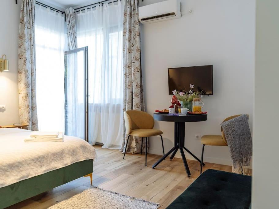 Le Bijou De Marilyn Apartment Bucharest Luaran gambar